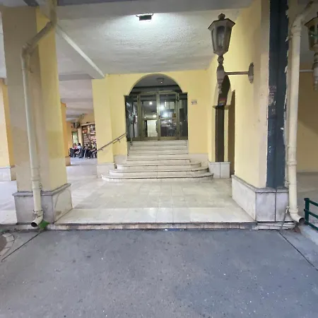 Daire 23 Podgoriçe